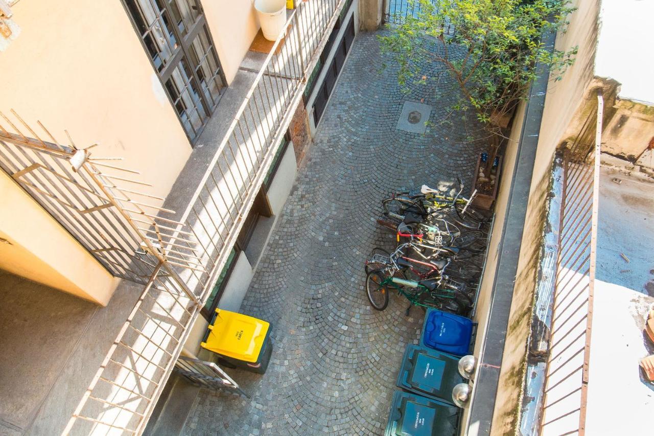 La Casa Dei Cantautori Lägenhet Turin Exteriör bild